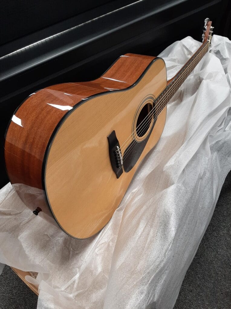 Yamaha Acoustic Guitar